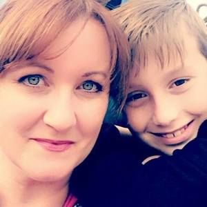 Meet your Posher, Debbie